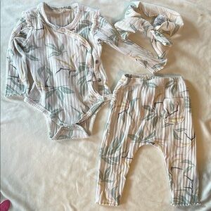 Jessica Simpson Green and White outfit Set Soft Cotton